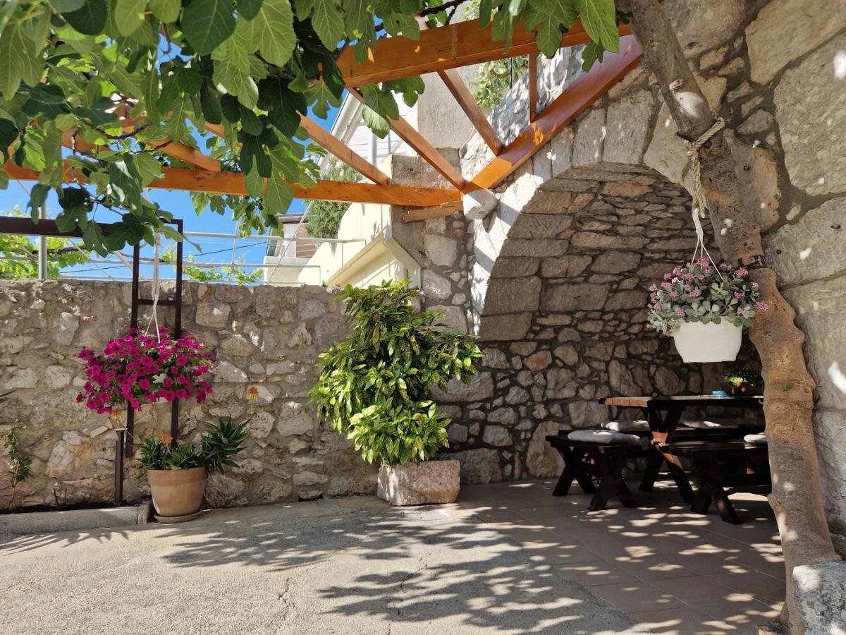Guest House Otto Punat Exterior foto