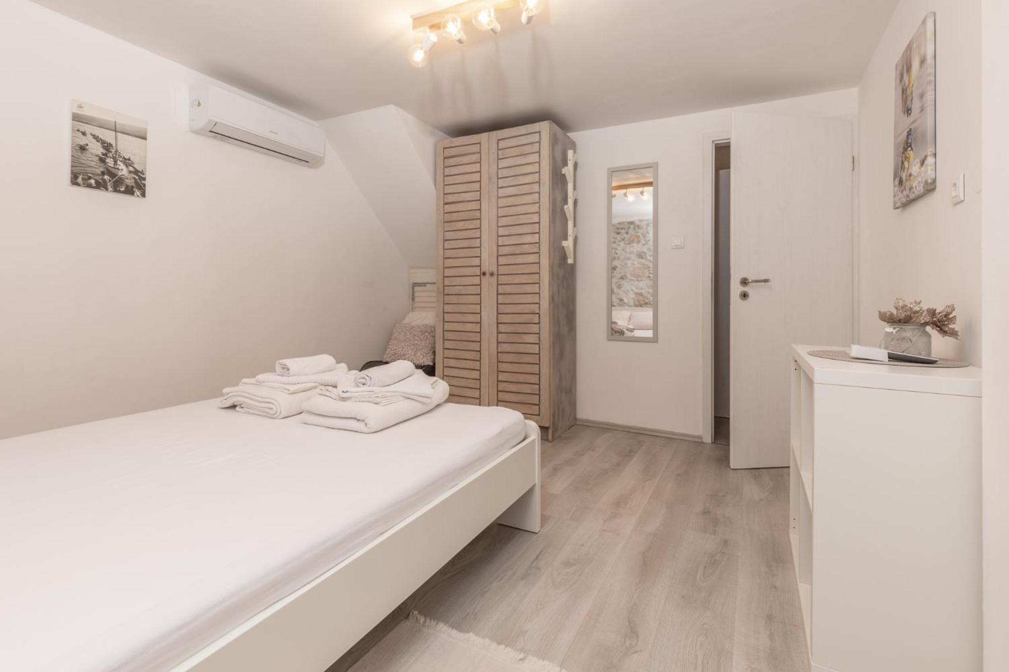 Guest House Otto Punat Exterior foto